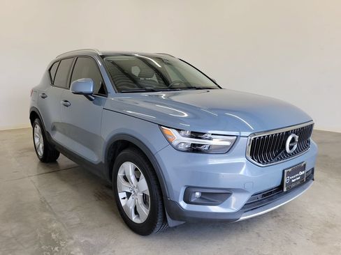Used 2021 Volvo XC40 T5 Momentum AWD/4WD image 4