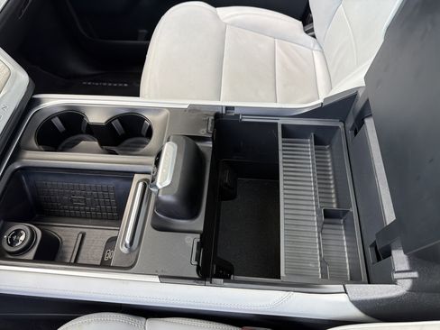 Certified 2025 Ford Expedition Platinum w/ Driver's Package AWD/4WD image 54