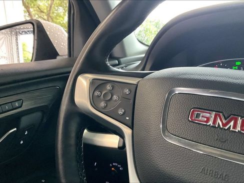 Used 2024 GMC Terrain SLT AWD/4WD image 8