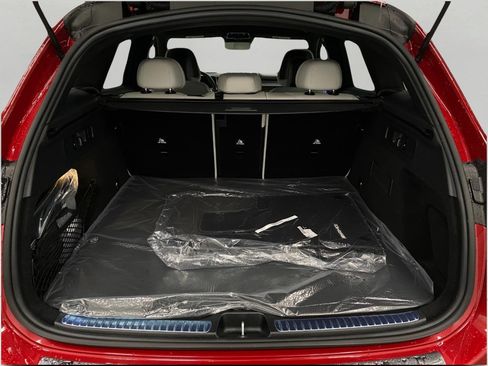 New 2026 Mercedes-Benz GLC 300 4MATIC image 5