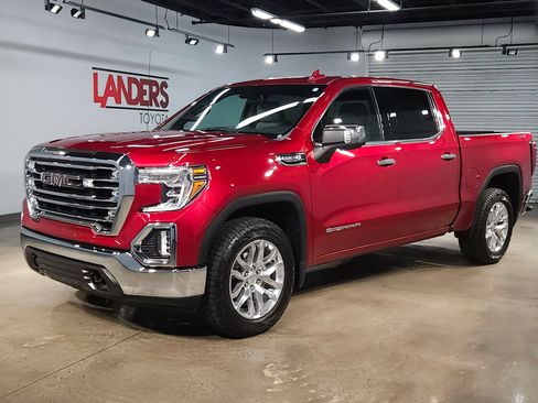 Used 2021 GMC Sierra 1500 SLT AWD/4WD image 3