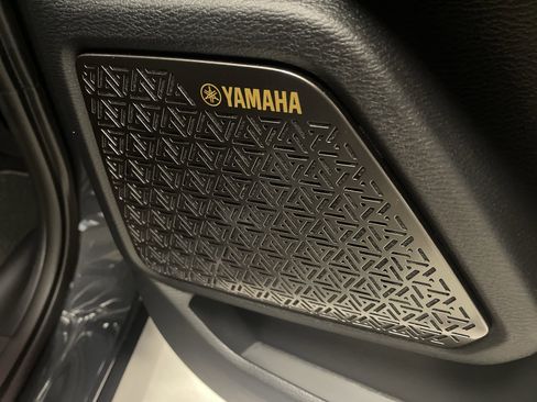 New 2026 Mitsubishi Outlander 4WD Plug-In Hybrid image 18