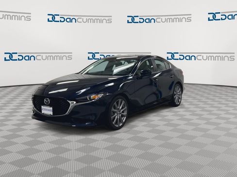 Used 2023 MAZDA MAZDA3 s image 3