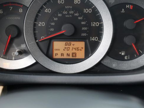 Used 2010 Toyota RAV4 2WD image 34