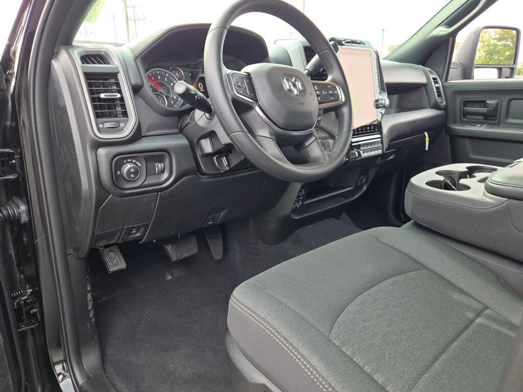 New 2027 RAM 2500 Tradesman AWD/4WD image 28