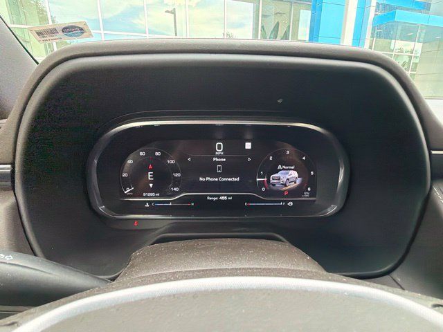 Used 2023 GMC Yukon XL SLT w/ SLT Premium Package RWD image 17