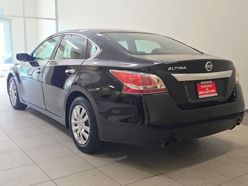 Used 2015 Nissan Altima 2.5 S FWD image 4