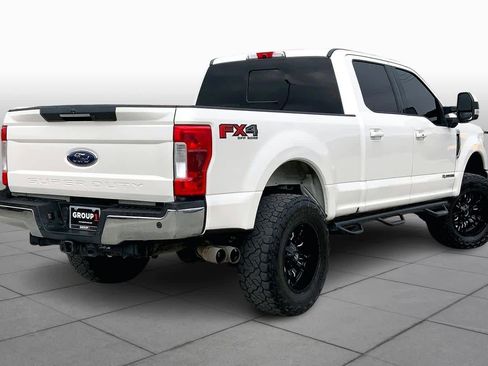 Used 2019 Ford F250 Lariat w/ Lariat Ultimate Package image 12