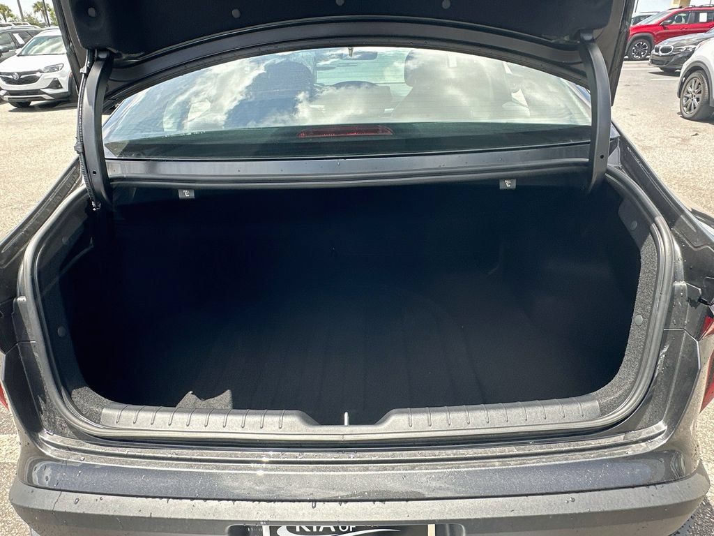 New 2026 Kia K4 FWD image 23