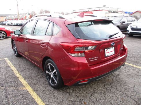 Used 2022 Subaru Impreza 2.0i Premium AWD/4WD image 2