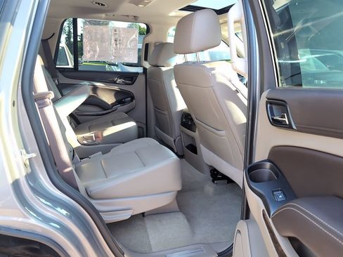 Used 2018 Chevrolet Tahoe LT w/ Luxury Package AWD/4WD image 6