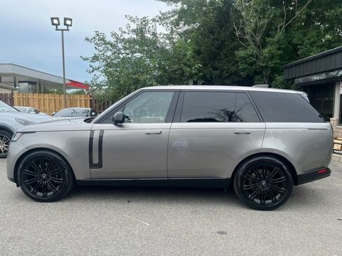 Used 2023 Land Rover Range Rover Long Wheelbase Autobiography AWD/4WD image 4