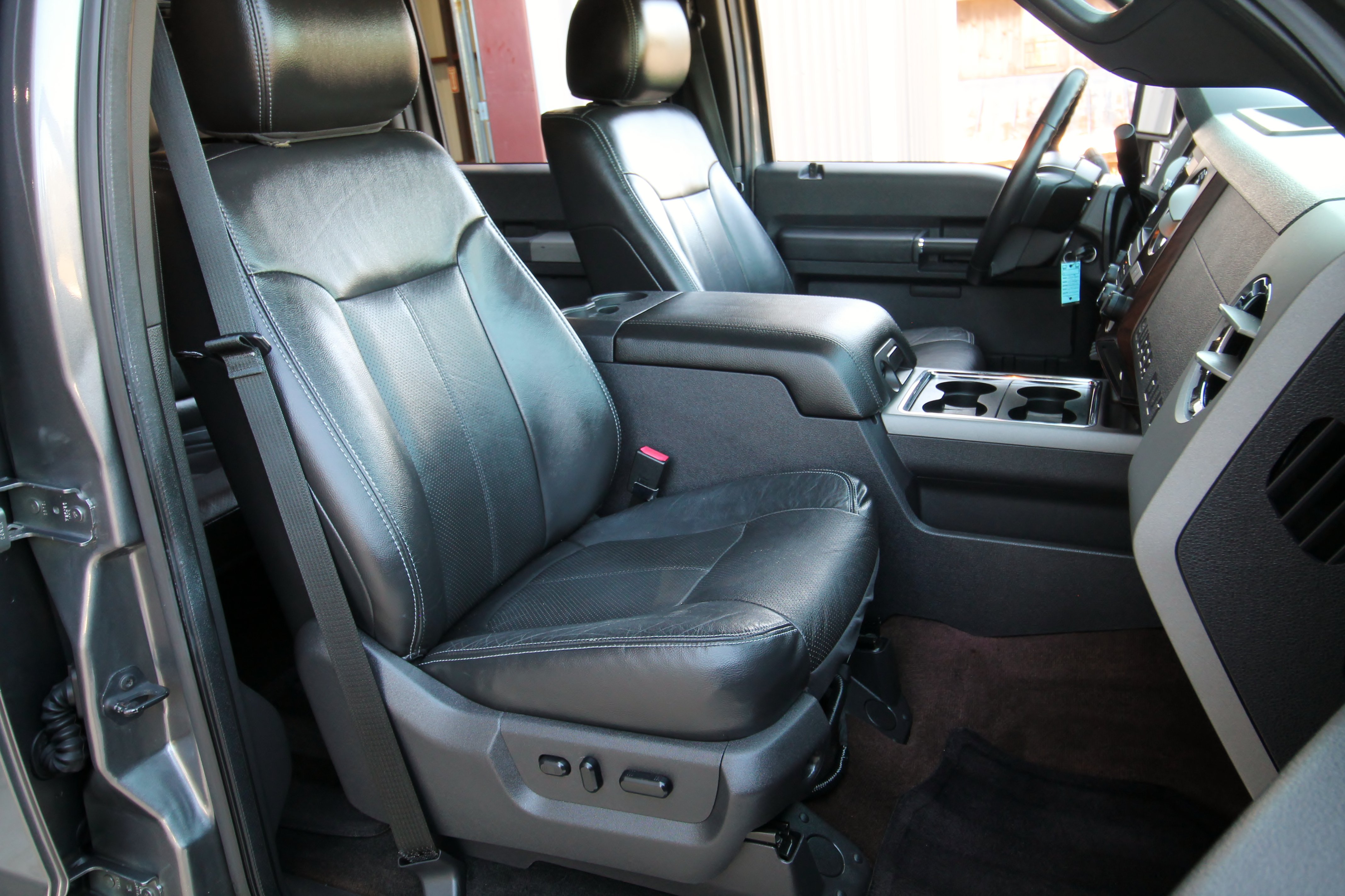 Used 2012 Ford F250 Lariat w/ Chrome Pkg AWD/4WD image 40