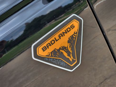 Used 2025 Ford Bronco Badlands AWD/4WD image 19