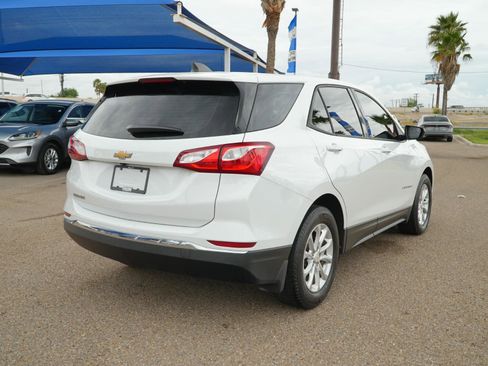 Used 2018 Chevrolet Equinox LS image 5