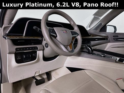 Used 2022 Cadillac Escalade ESV Premium Luxury Platinum image 10