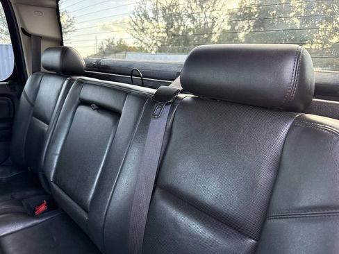 Used 2014 GMC Sierra 3500 Denali image 15