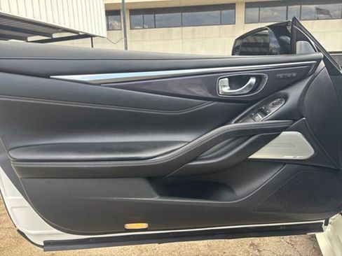 Used 2019 INFINITI Q60 Red Sport 400 image 16