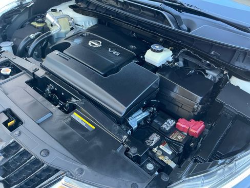 Used 2018 Nissan Murano SL w/ Moonroof Package image 22