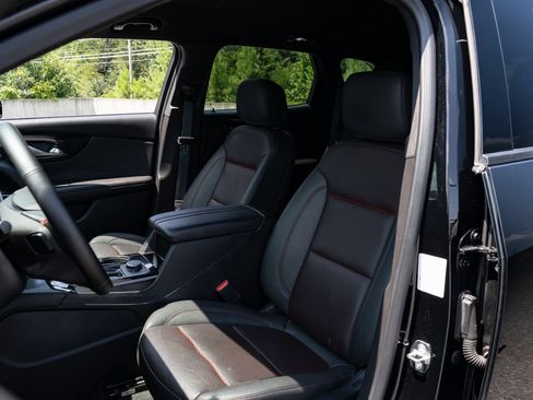 Used 2025 Chevrolet Blazer RS FWD image 15