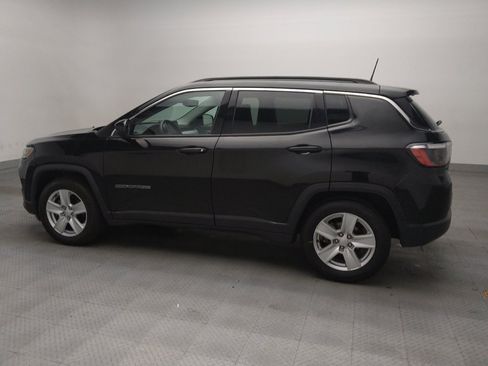 Used 2022 Jeep Compass Latitude FWD image 3
