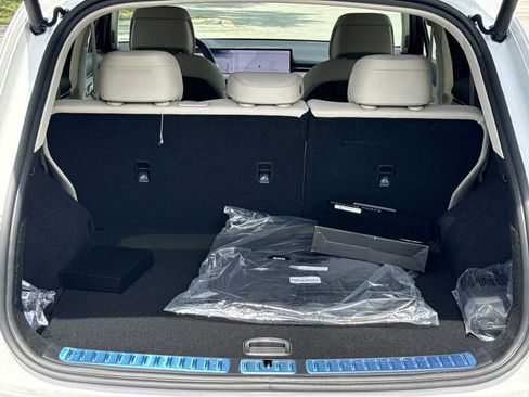 New 2026 Genesis GV70 2.5T AWD/4WD image 25