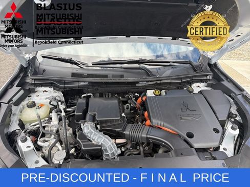 Used 2023 Mitsubishi Outlander 4WD Plug-In Hybrid image 39