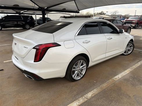 Used 2024 Cadillac CT4 Luxury image 2