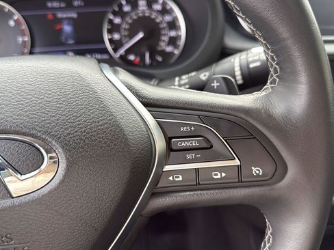 Used 2019 INFINITI QX50 Pure image 21