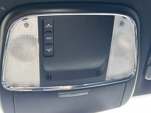 Used 2021 Dodge Charger SXT w/ Leather Interior Group image 22