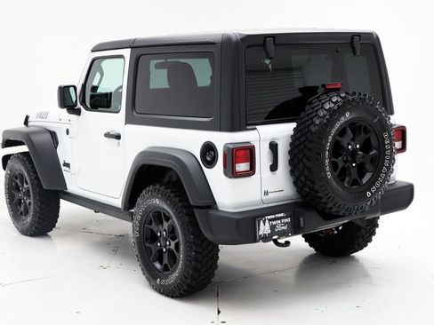 Used 2022 Jeep Wrangler Willys image 6
