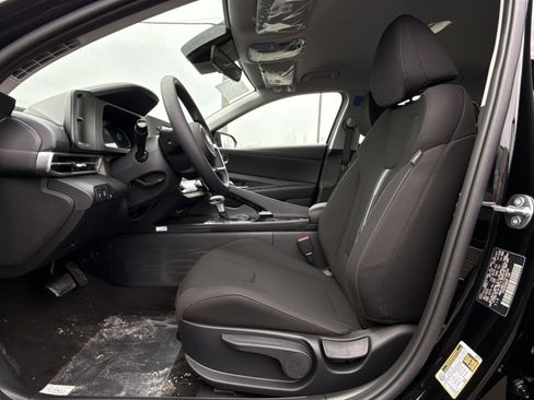New 2026 Hyundai Elantra Blue image 13