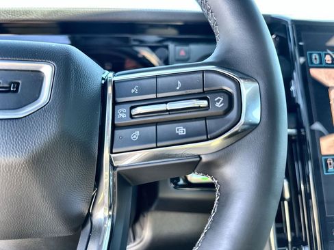 New 2026 GMC Yukon Denali w/ Sun & Power Step Package image 32