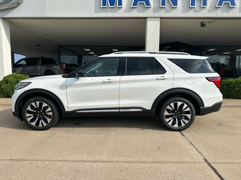 New 2026 Ford Explorer Platinum w/ LUX Leather Package AWD/4WD image 4