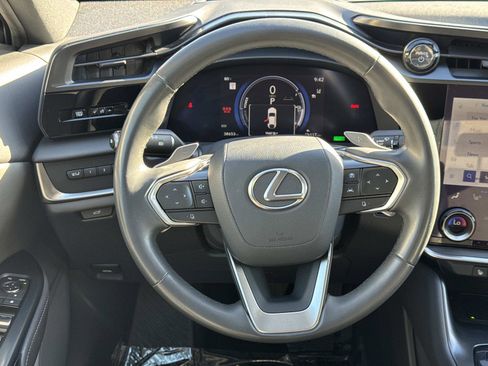 Used 2023 Lexus RZ 450e Premium image 8