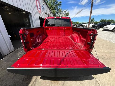New 2026 RAM 1500 4x4 Crew Cab image 8