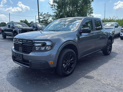 Used 2024 Ford Maverick Lariat w/ Black Appearance Package FWD image 17