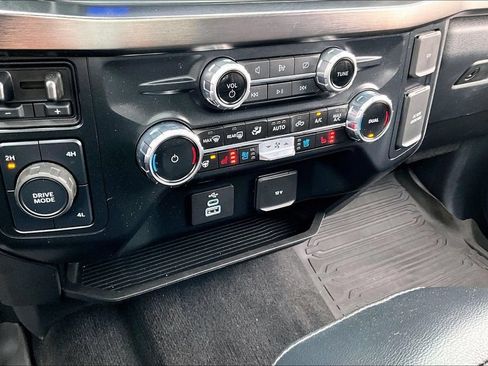 Certified 2024 Ford F450 Lariat w/ FX4 Off-Road Package AWD/4WD image 28
