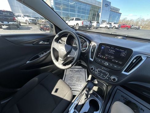 Used 2024 Chevrolet Malibu LT w/ Midnight Edition image 11