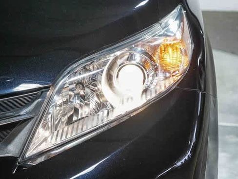 Certified 2019 Toyota Sienna XLE image 7