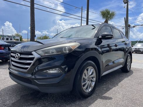 Used 2018 Hyundai Tucson SEL Plus FWD image 3