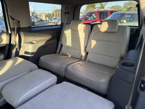 Used 2011 Ford Flex SEL w/ Rapid Spec Order Code FWD image 14