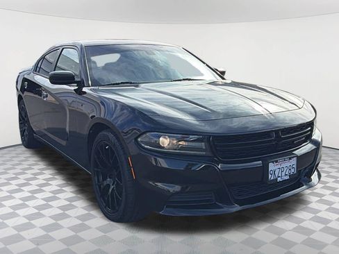 Used 2020 Dodge Charger SXT RWD image 3
