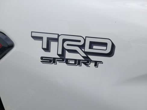 Used 2024 Toyota Tacoma TRD Sport w/ TRD Sport Upgrade Package RWD image 11