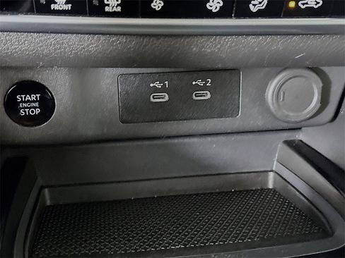 Used 2024 Nissan Rogue SV image 29