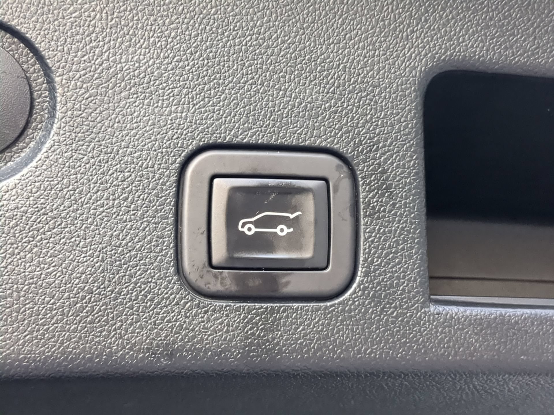 Used 2025 Chevrolet Equinox LT w/ Convenience Package II FWD image 47