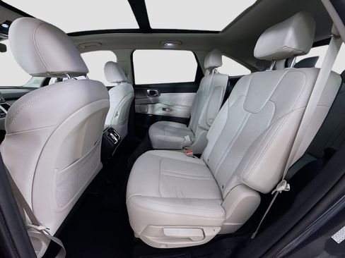 Used 2022 Kia Sorento SX Prestige w/ Panoramic Sunroof Package AWD/4WD image 26