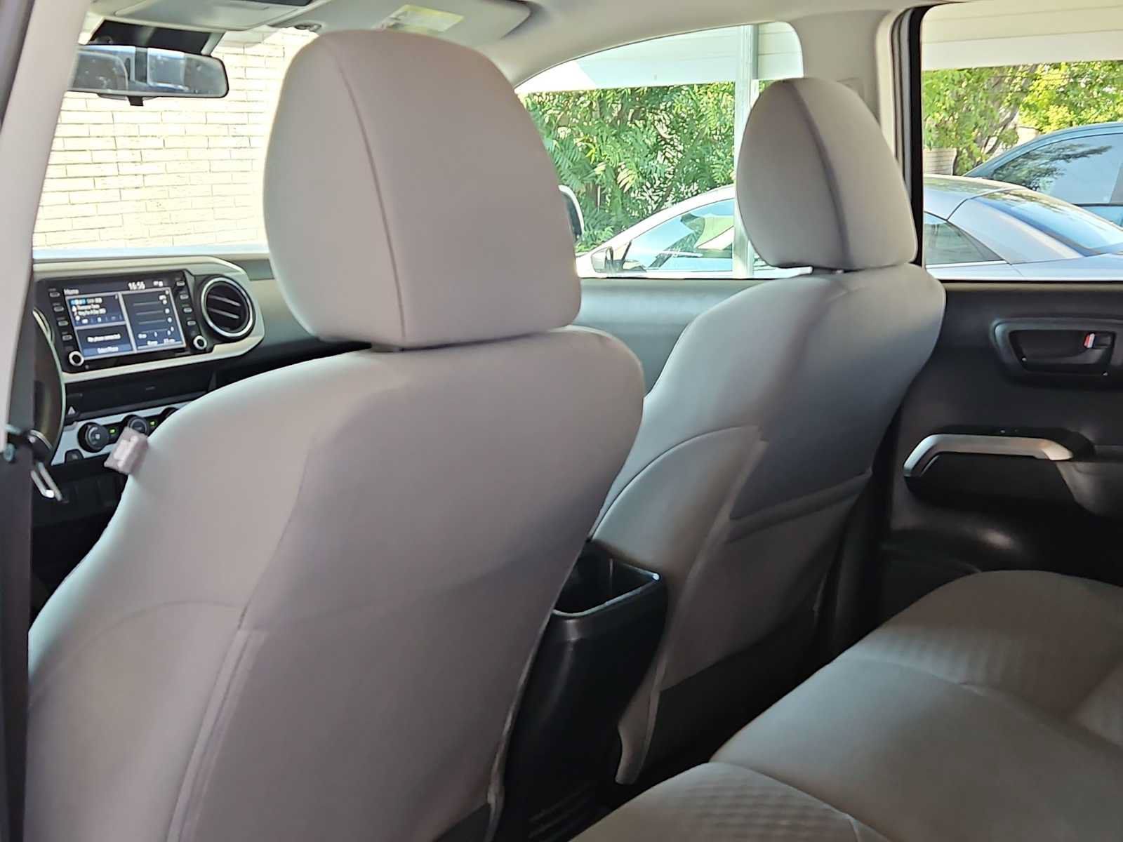 Used 2020 Toyota Tacoma SR5 RWD image 9