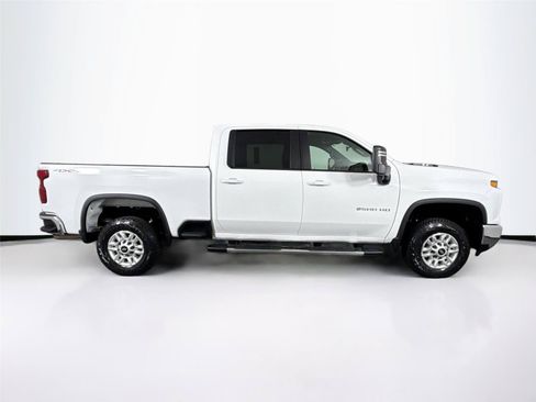 Used 2025 Chevrolet Silverado 2500 LT w/ Convenience Package AWD/4WD image 11