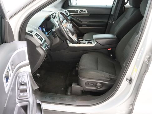 Used 2014 Ford Explorer XLT FWD image 14